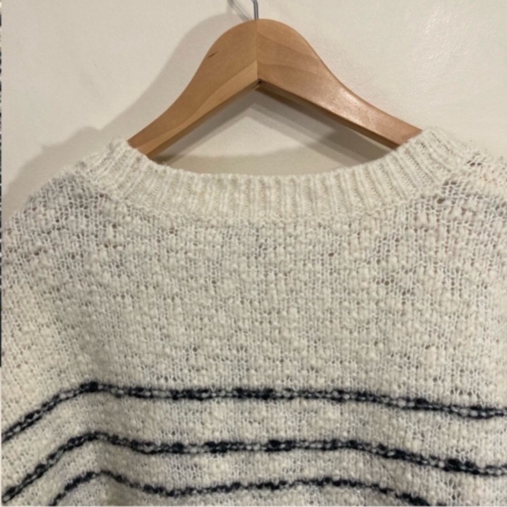 Vince Striped Wool Sweater Size Large Cream Black - Picture 6 of 9